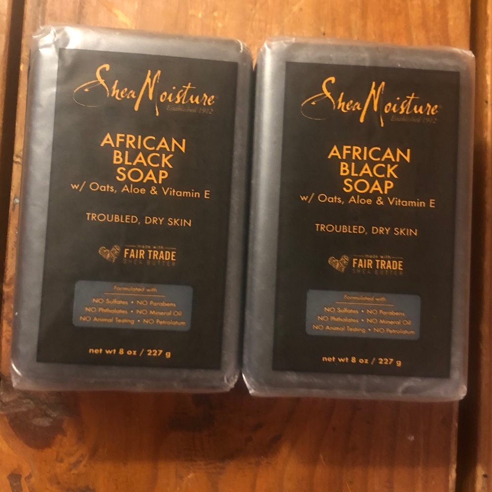 2 SheaMoisture Bar Soaps African black soap 8 oz ea